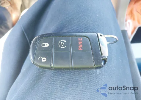 2021 Jeep Compass Altitude 4X4 z USA, uszkodzony, nr VIN 3C4NJDBB6MT530958